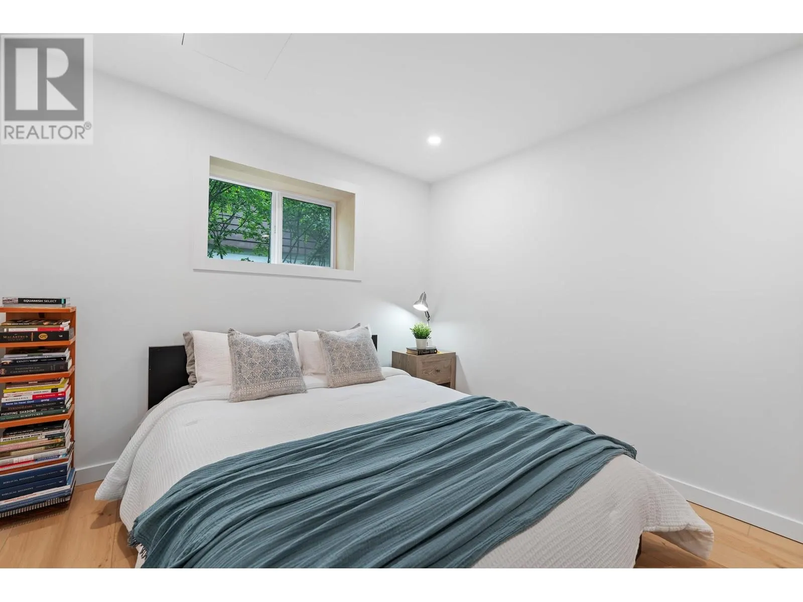 40372 SKYLINE DRIVE