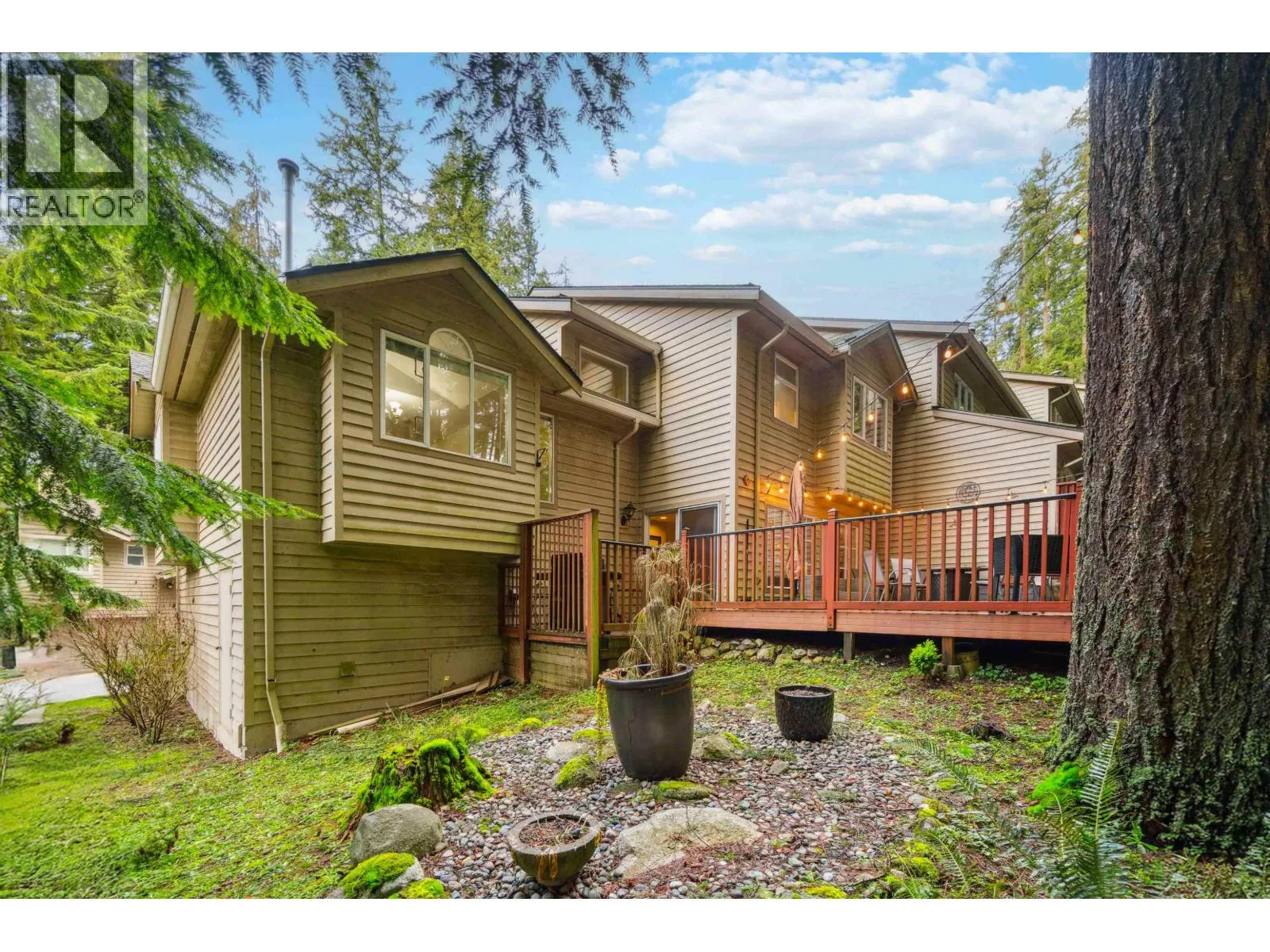 28 DEERWOOD PLACE