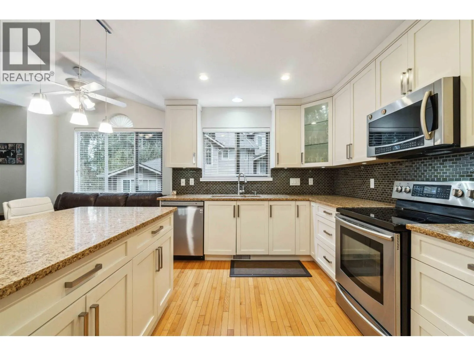 28 DEERWOOD PLACE