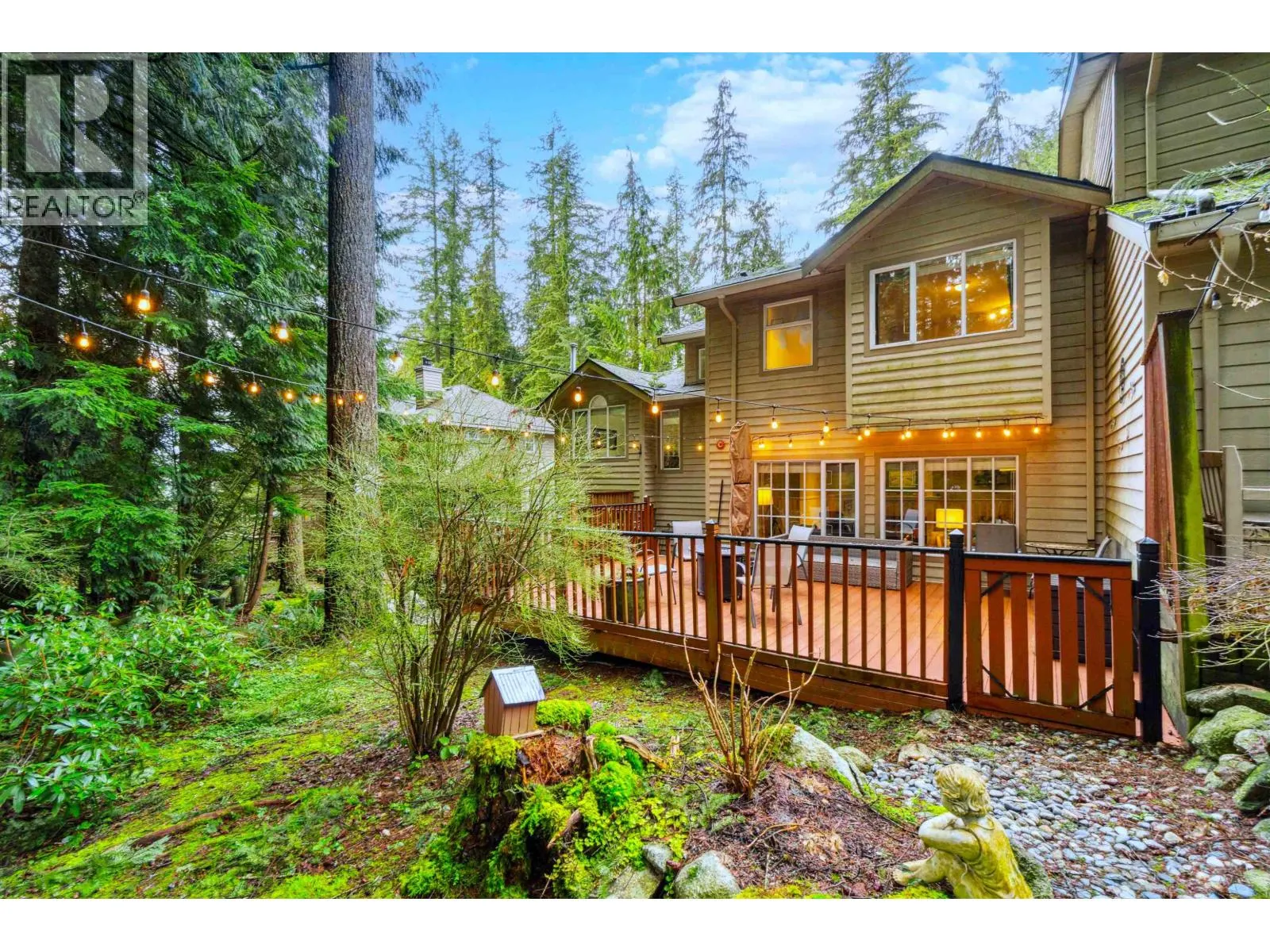 28 DEERWOOD PLACE