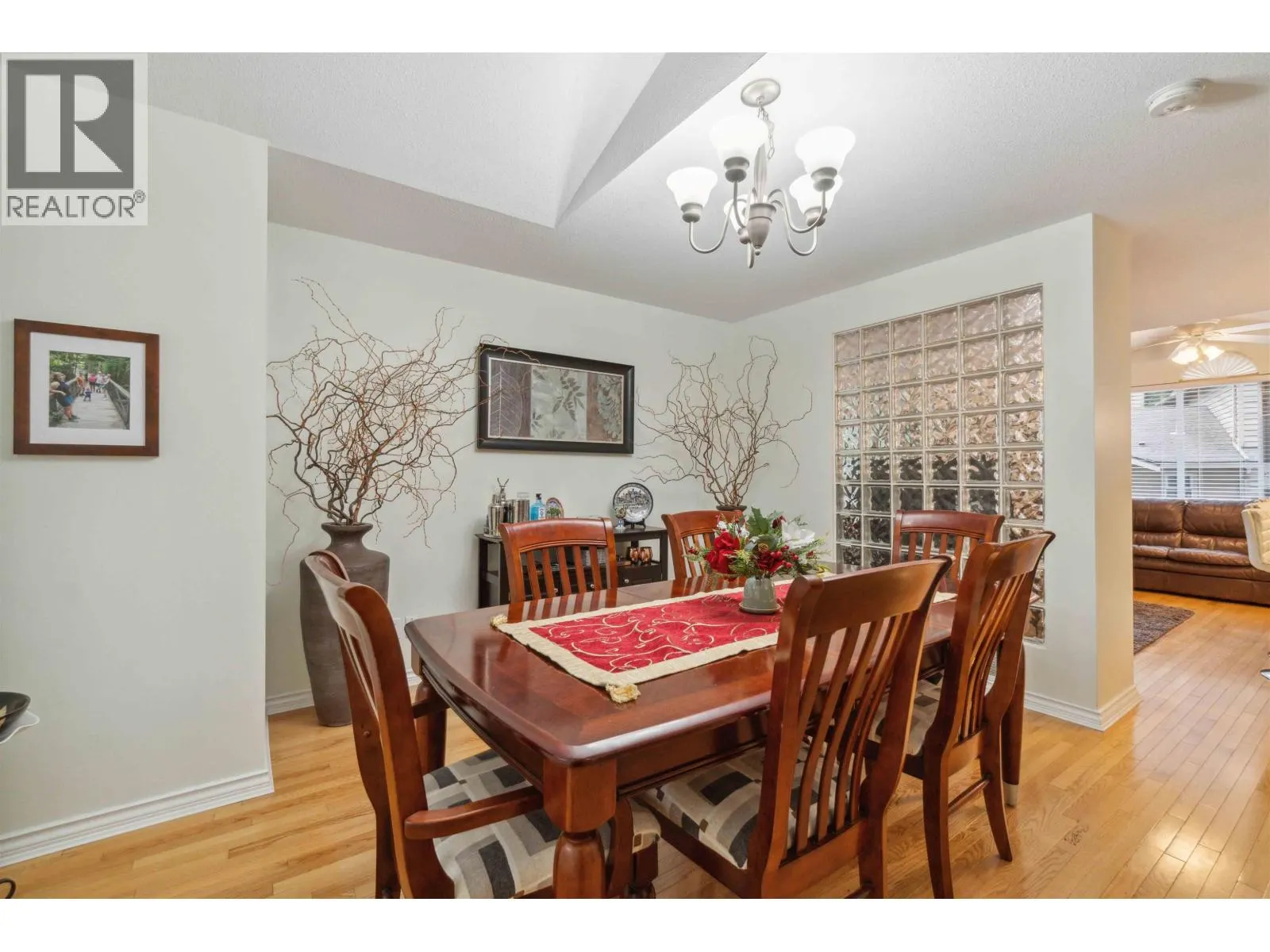 28 DEERWOOD PLACE