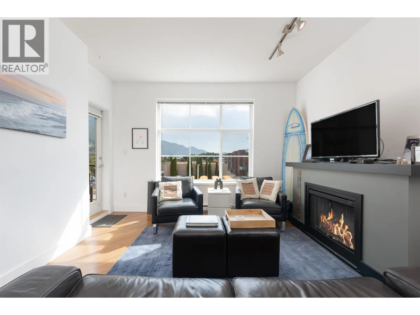 301 1336 MAIN STREET