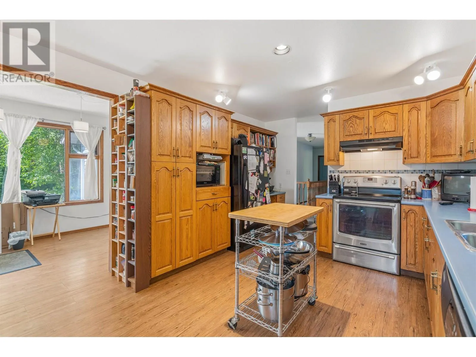 9133 INGLEWOOD ROAD