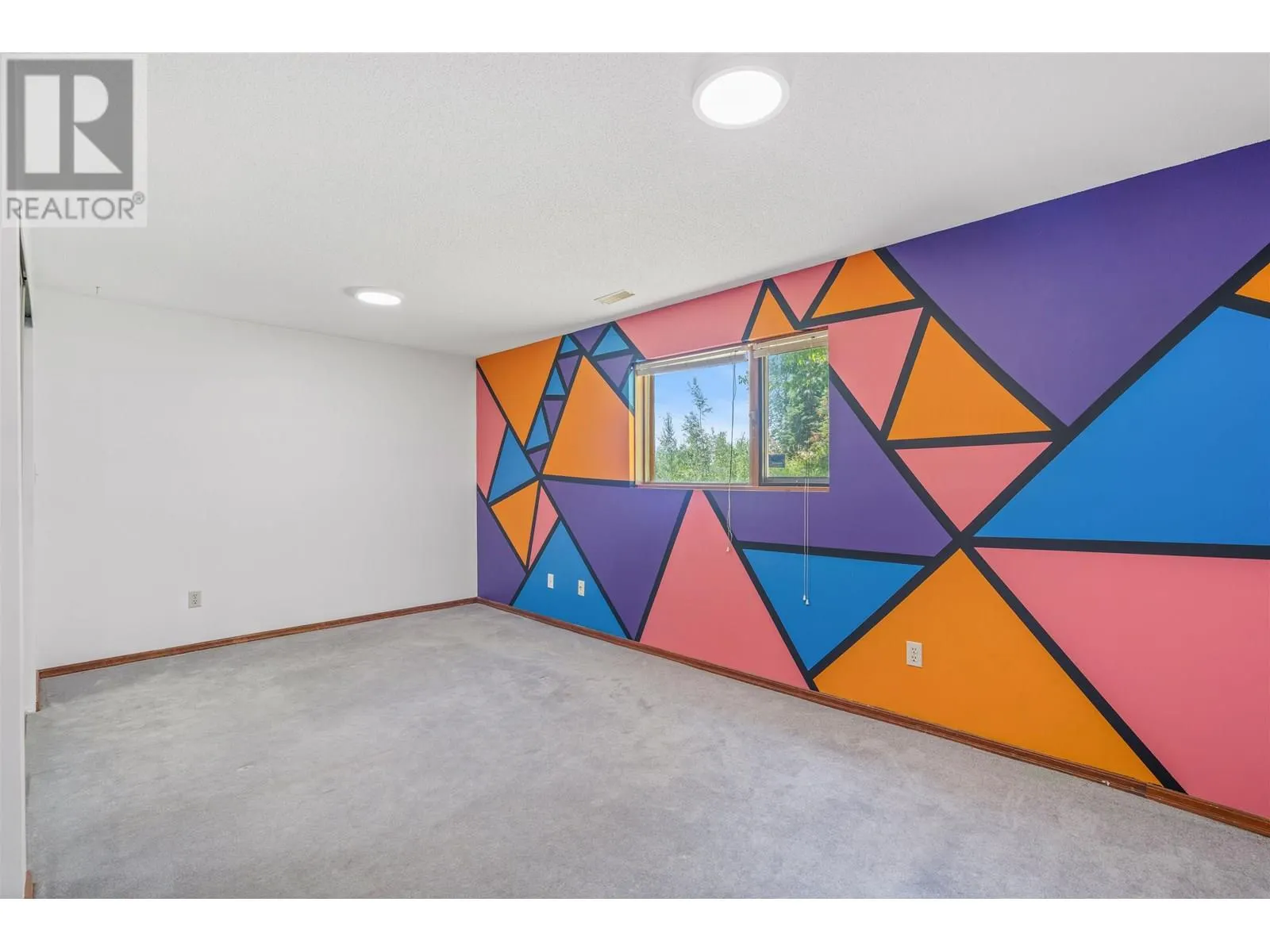 9133 INGLEWOOD ROAD