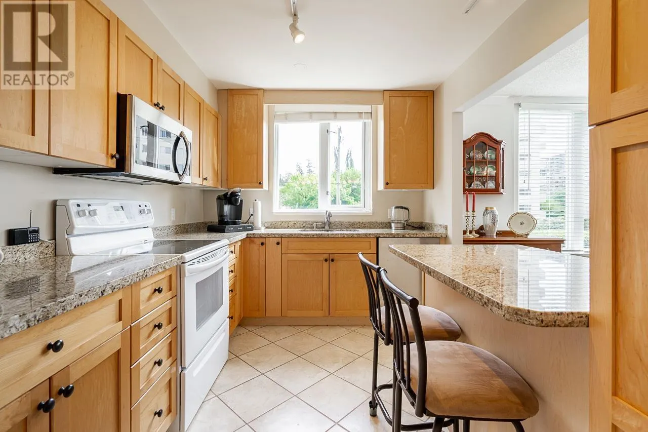 301 2203 BELLEVUE AVENUE