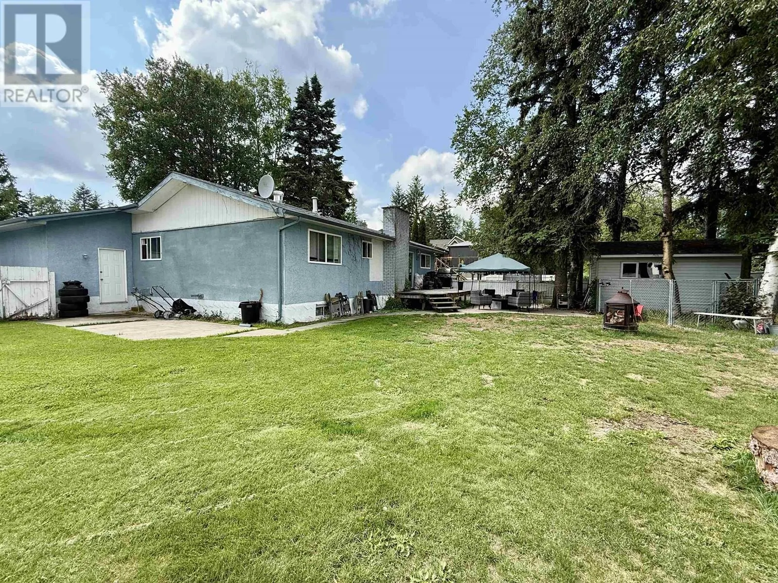 2908 RIDGEVIEW DRIVE