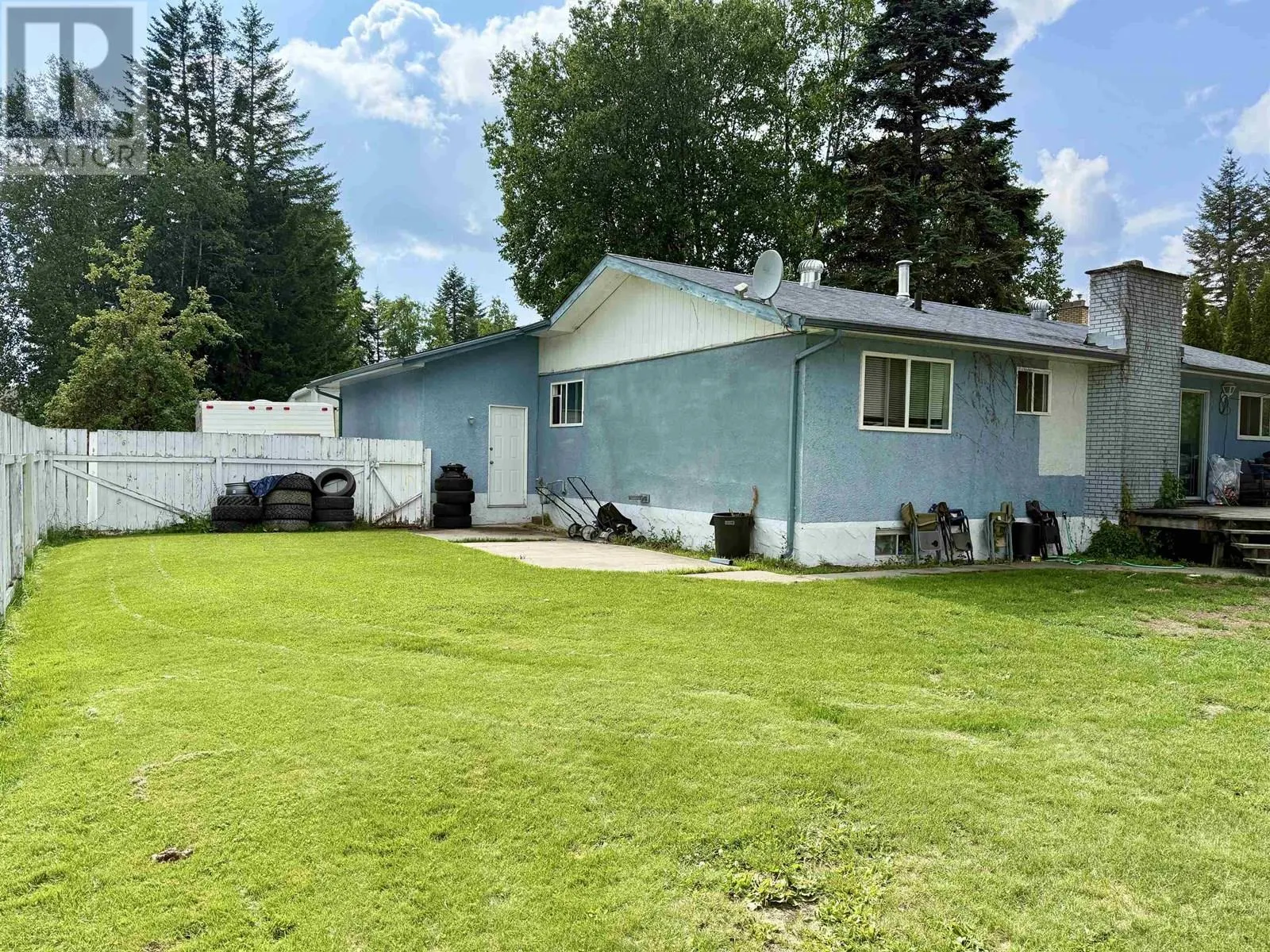2908 RIDGEVIEW DRIVE
