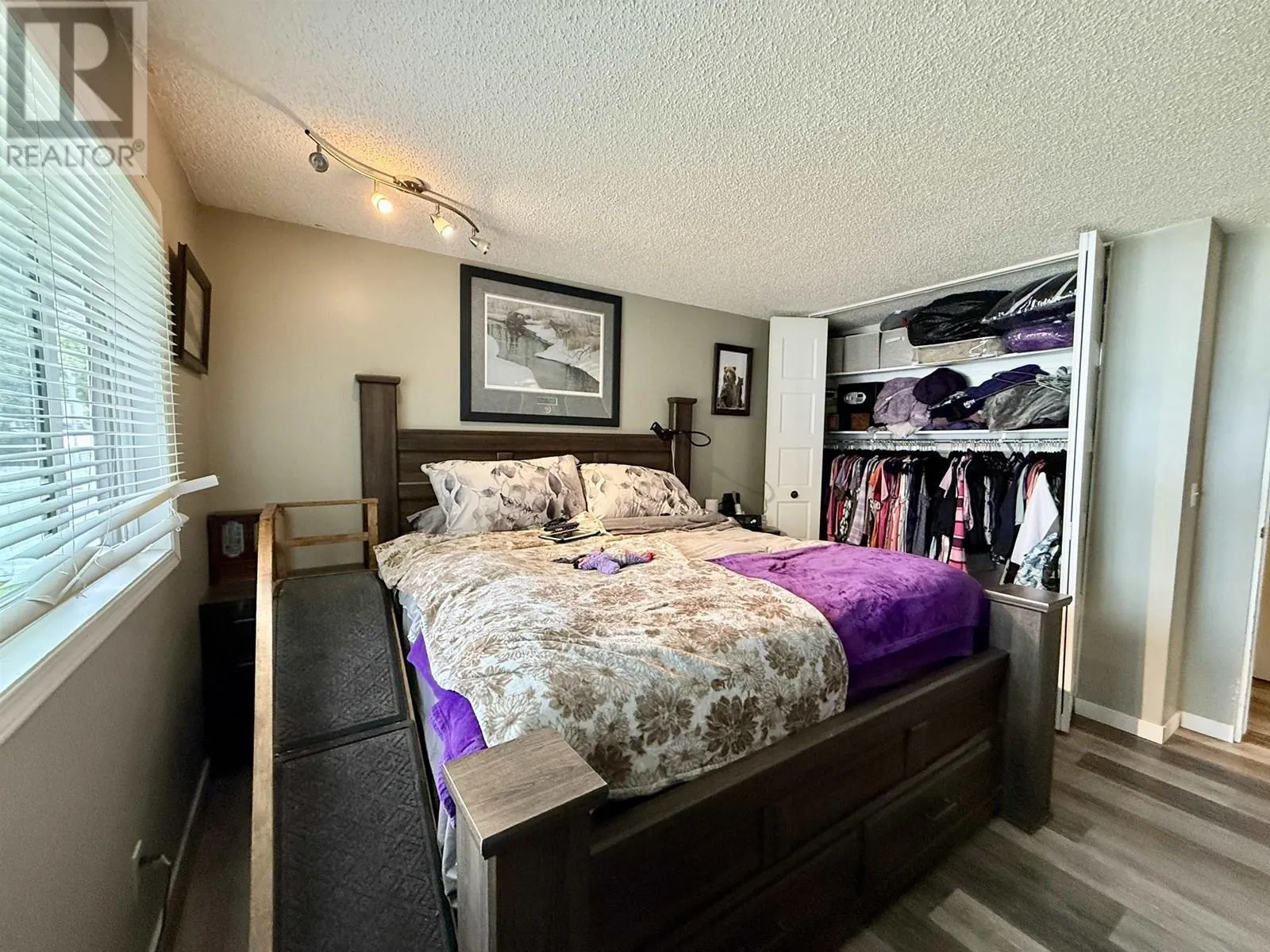 2908 RIDGEVIEW DRIVE