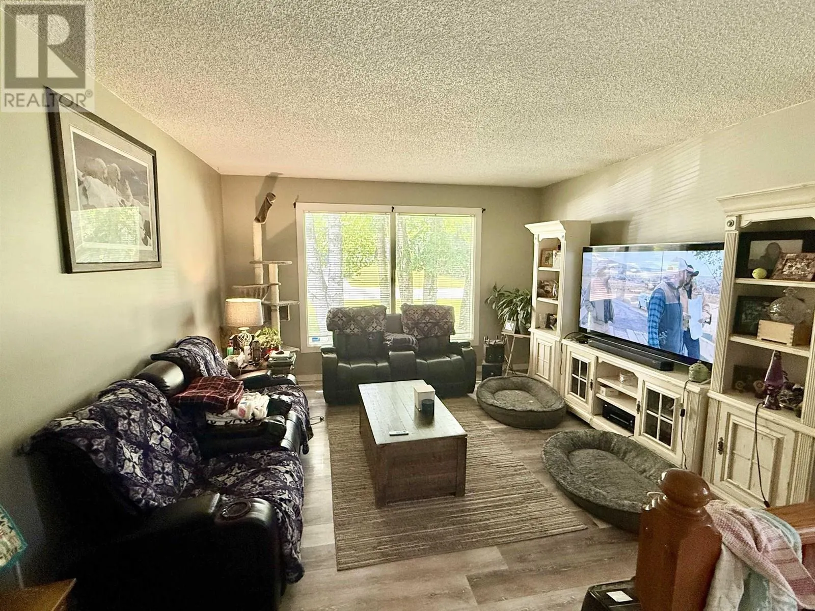 2908 RIDGEVIEW DRIVE