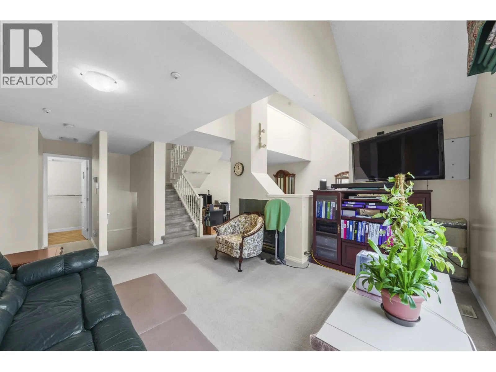 1105 BENNET DRIVE
