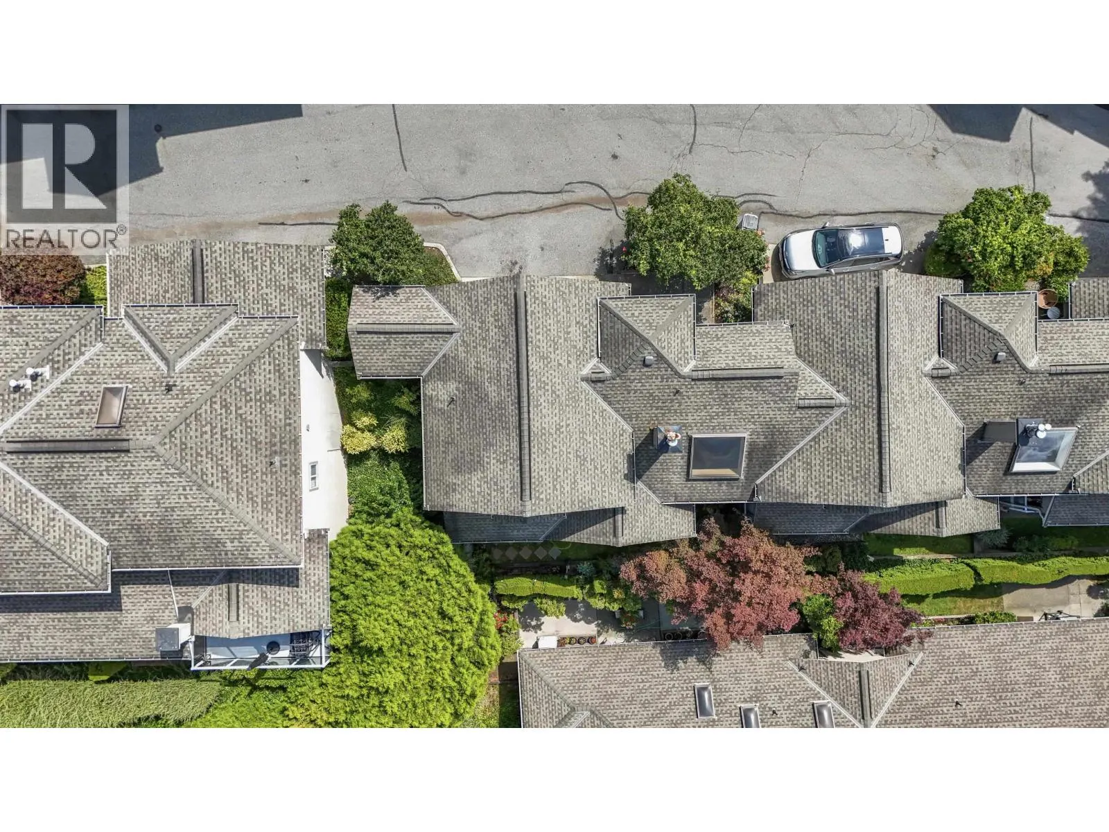 1105 BENNET DRIVE