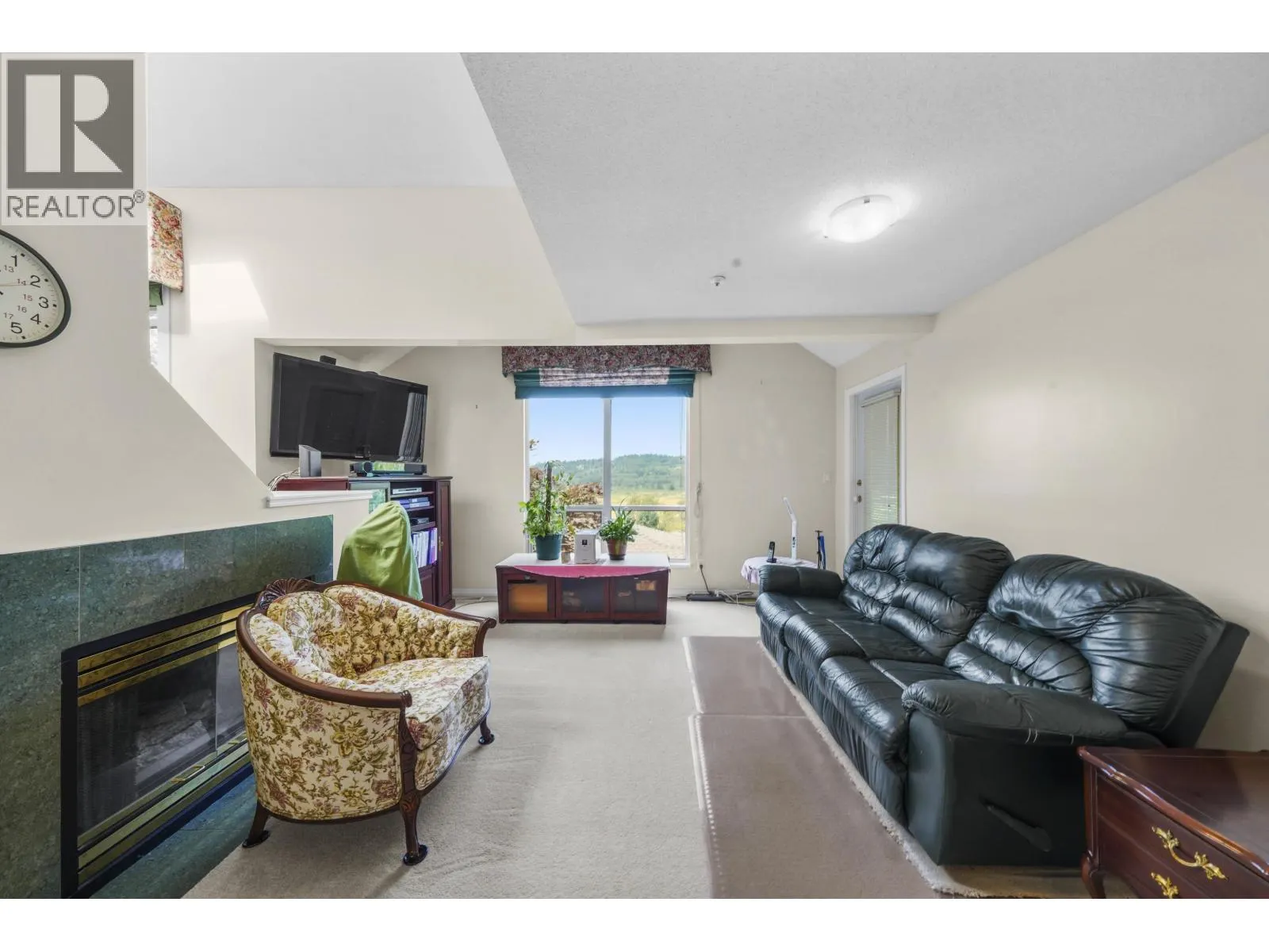 1105 BENNET DRIVE