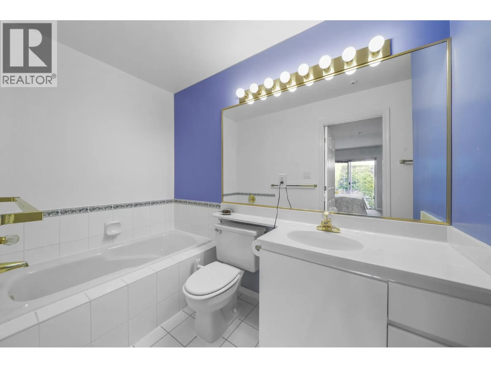 1105 BENNET DRIVE