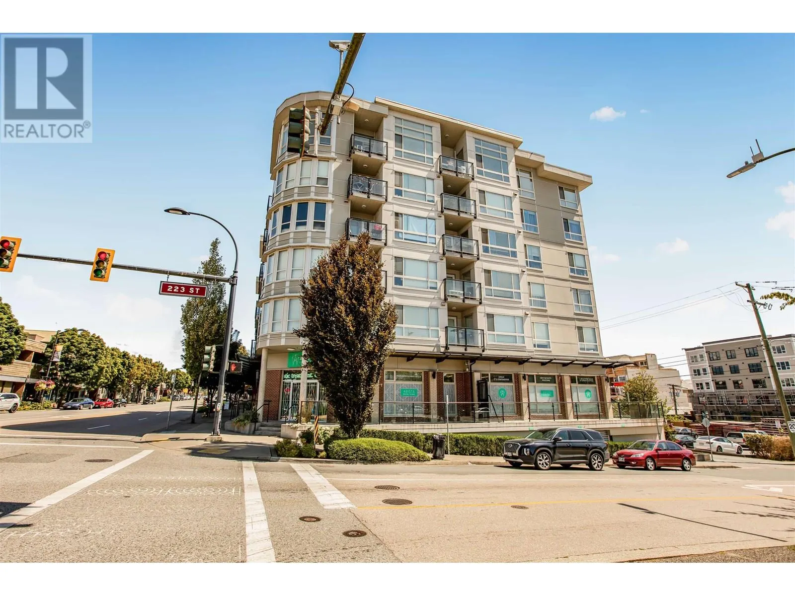 604 22318 LOUGHEED HIGHWAY