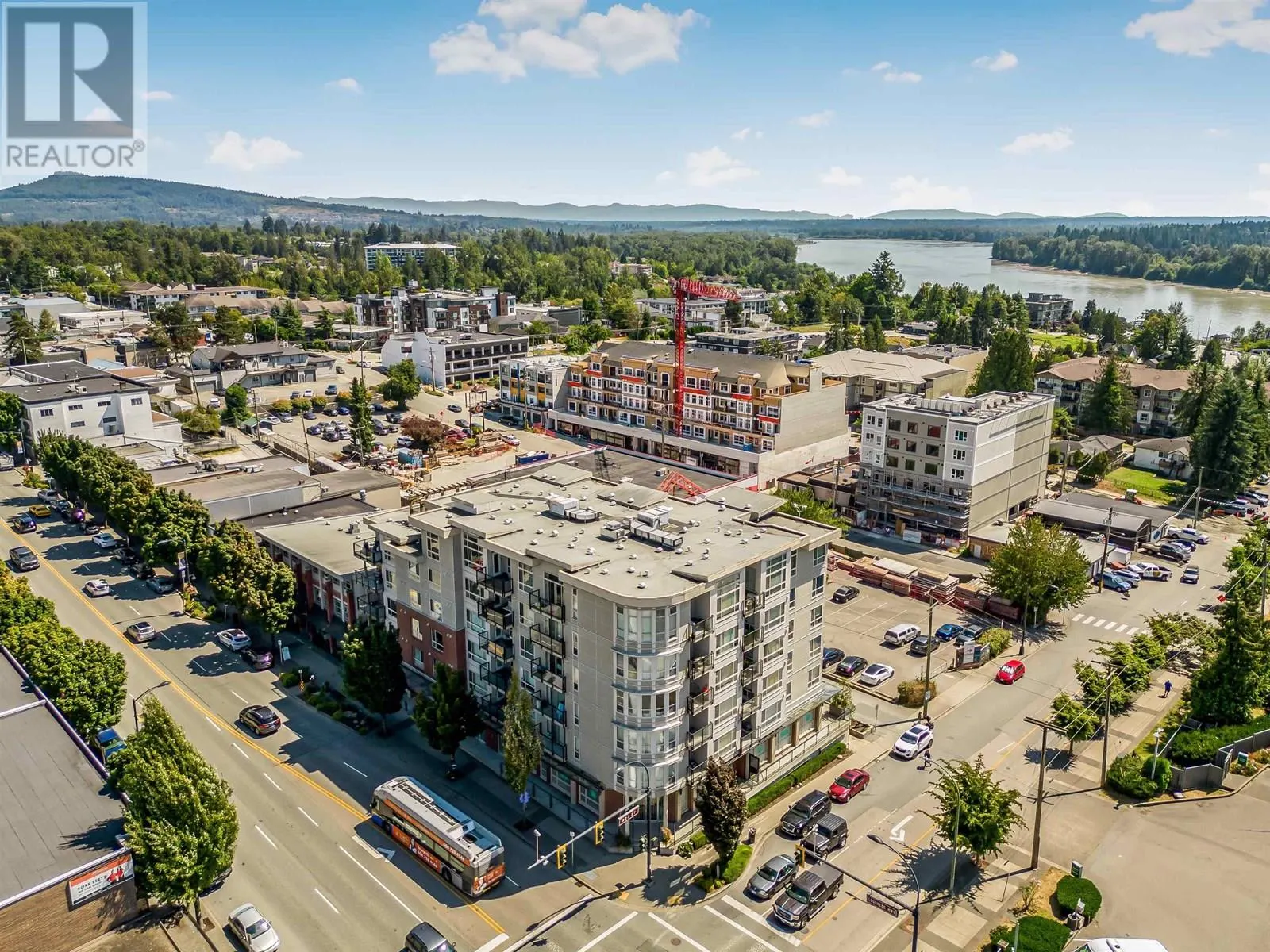 604 22318 LOUGHEED HIGHWAY
