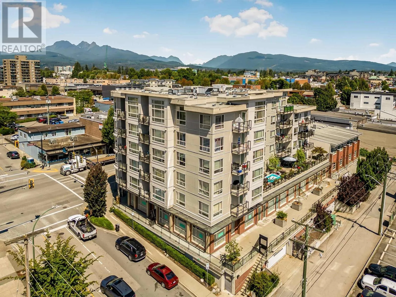 604 22318 LOUGHEED HIGHWAY