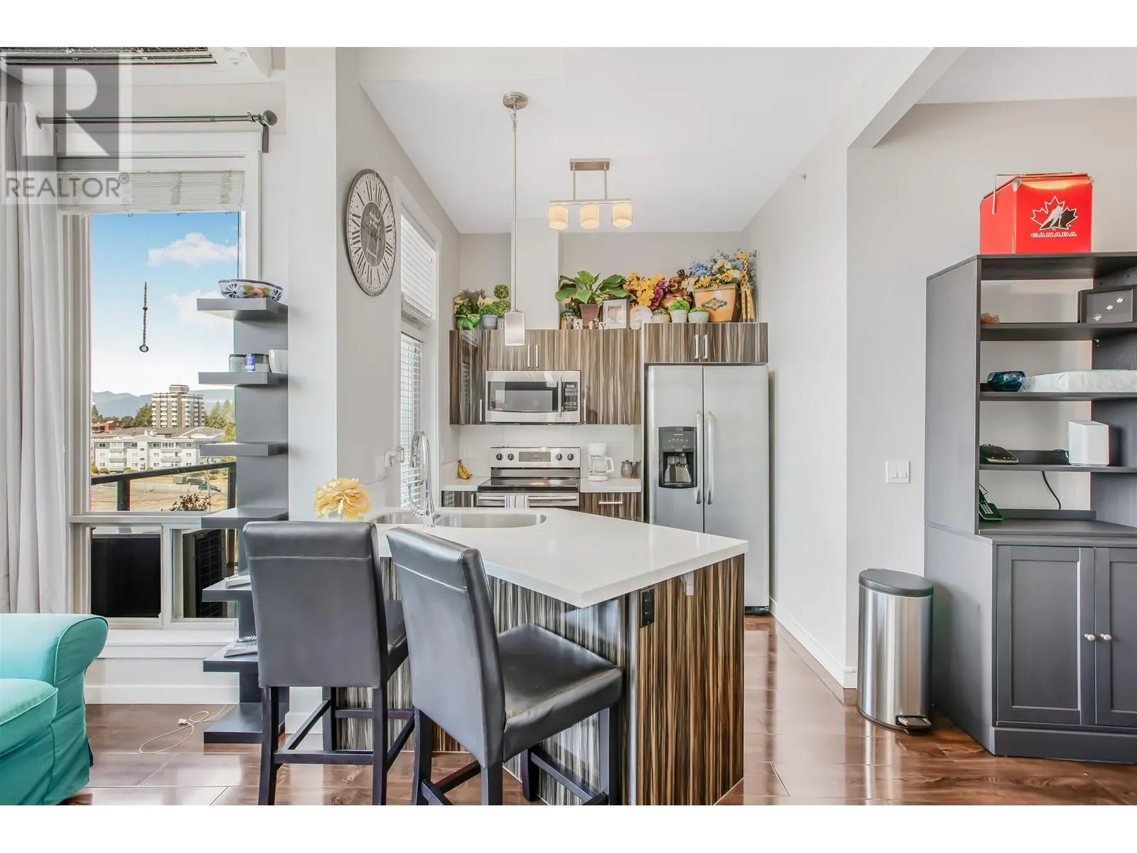 604 22318 LOUGHEED HIGHWAY