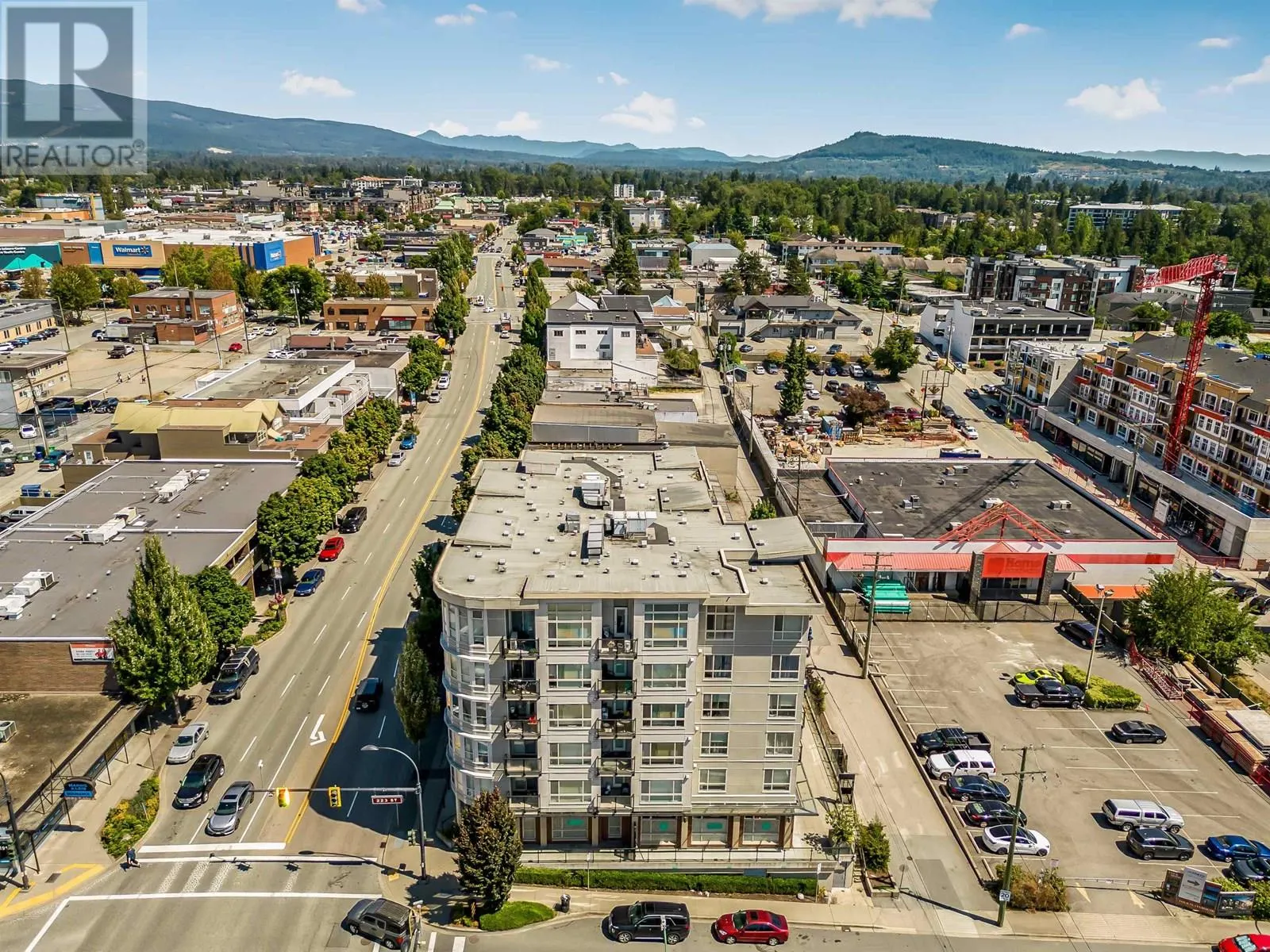 604 22318 LOUGHEED HIGHWAY