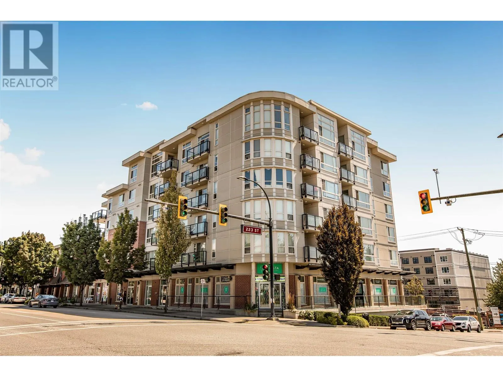 604 22318 LOUGHEED HIGHWAY