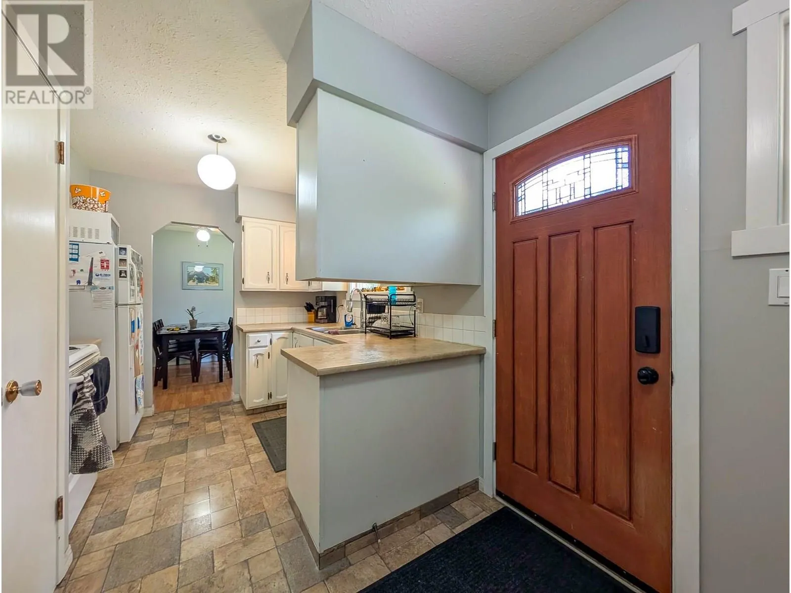1033 NELSON CRESCENT