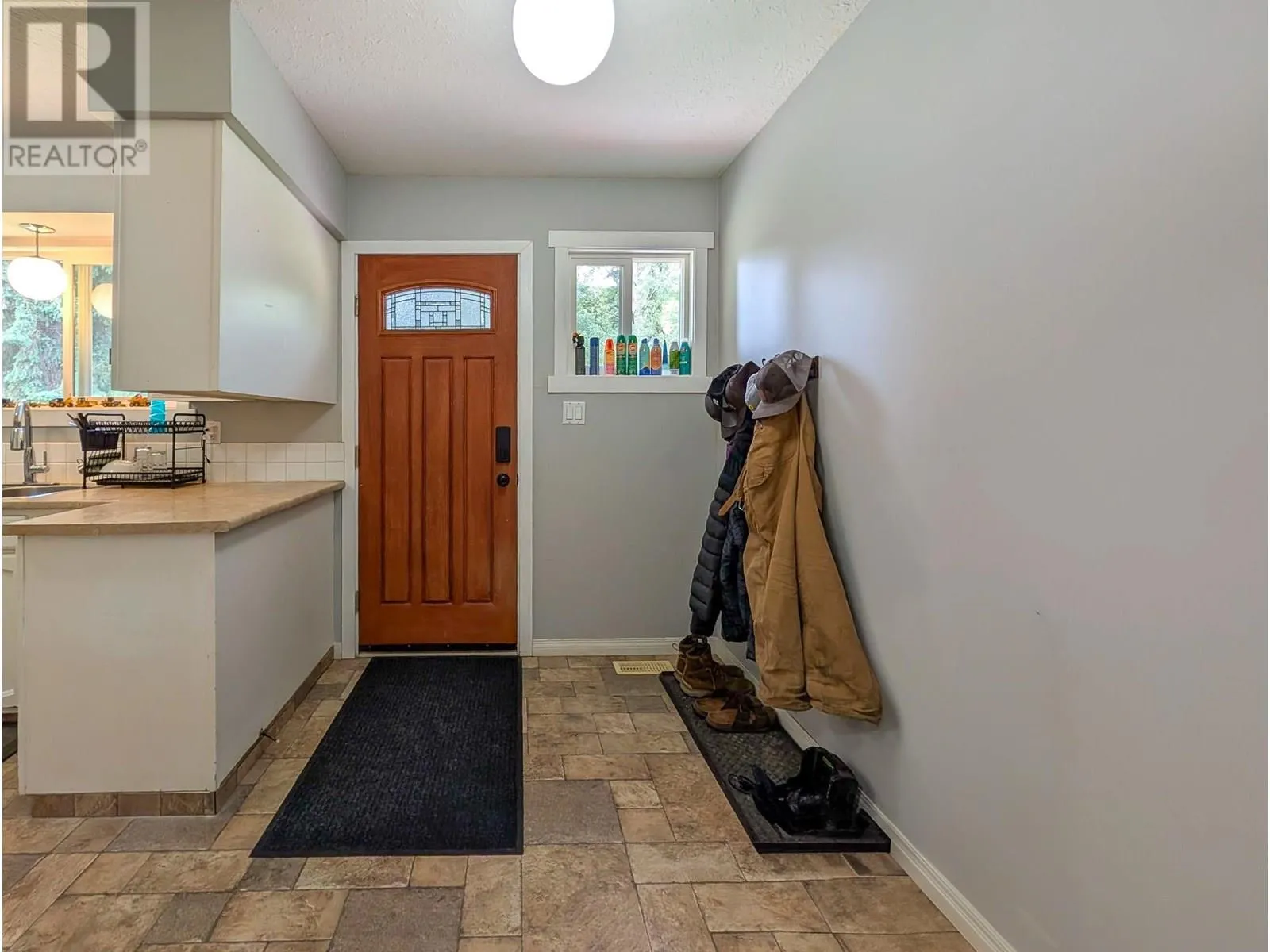 1033 NELSON CRESCENT