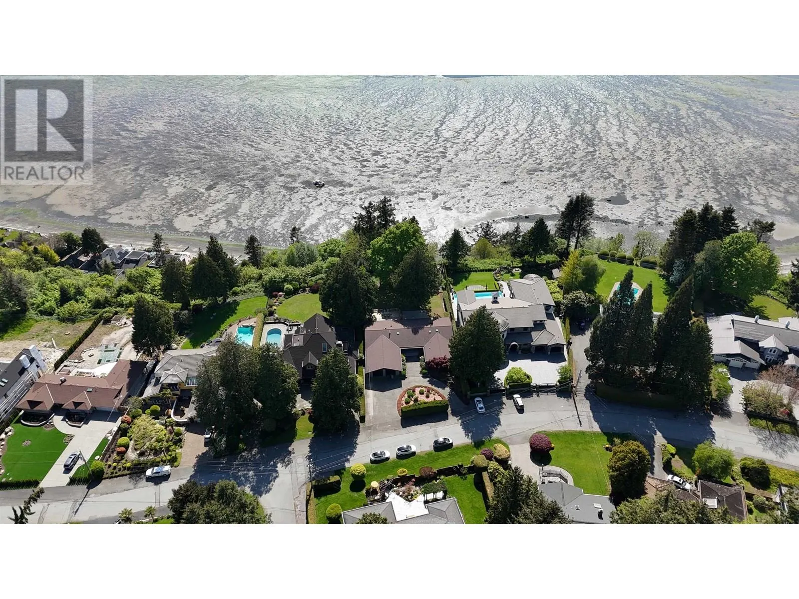 1015 PACIFIC DRIVE