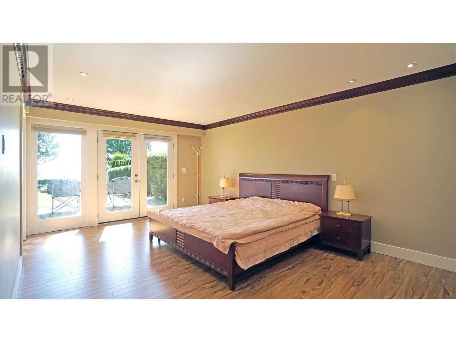 1015 PACIFIC DRIVE