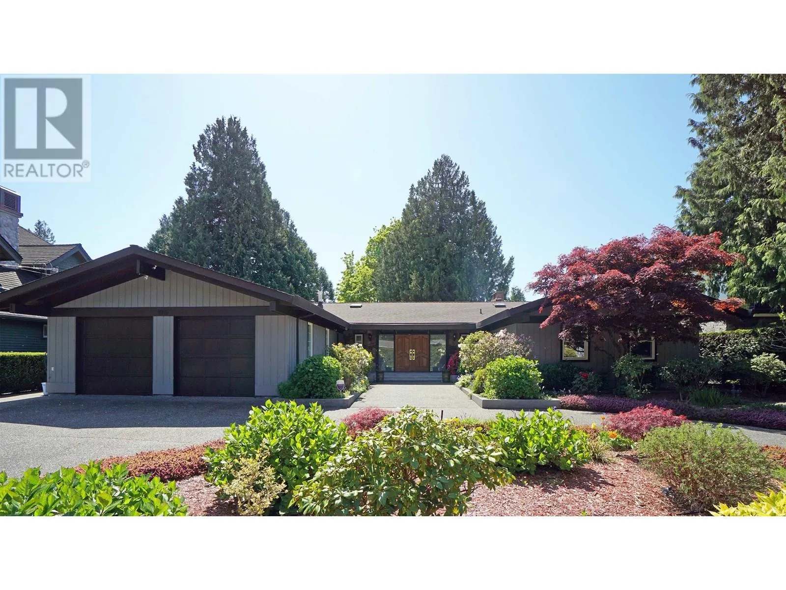1015 PACIFIC DRIVE