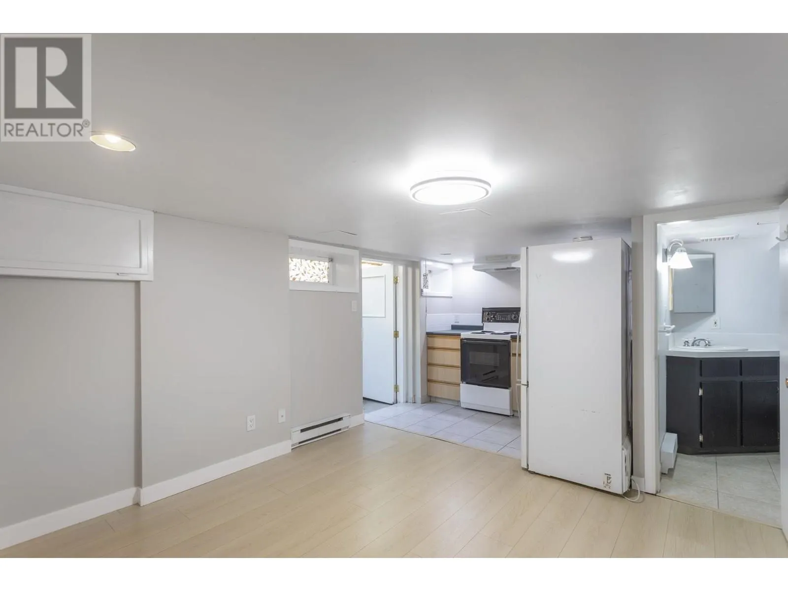 1232 W 21ST STREET