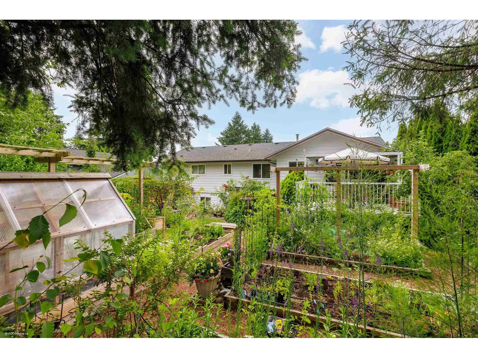 11073 LAWRIE CRESCENT