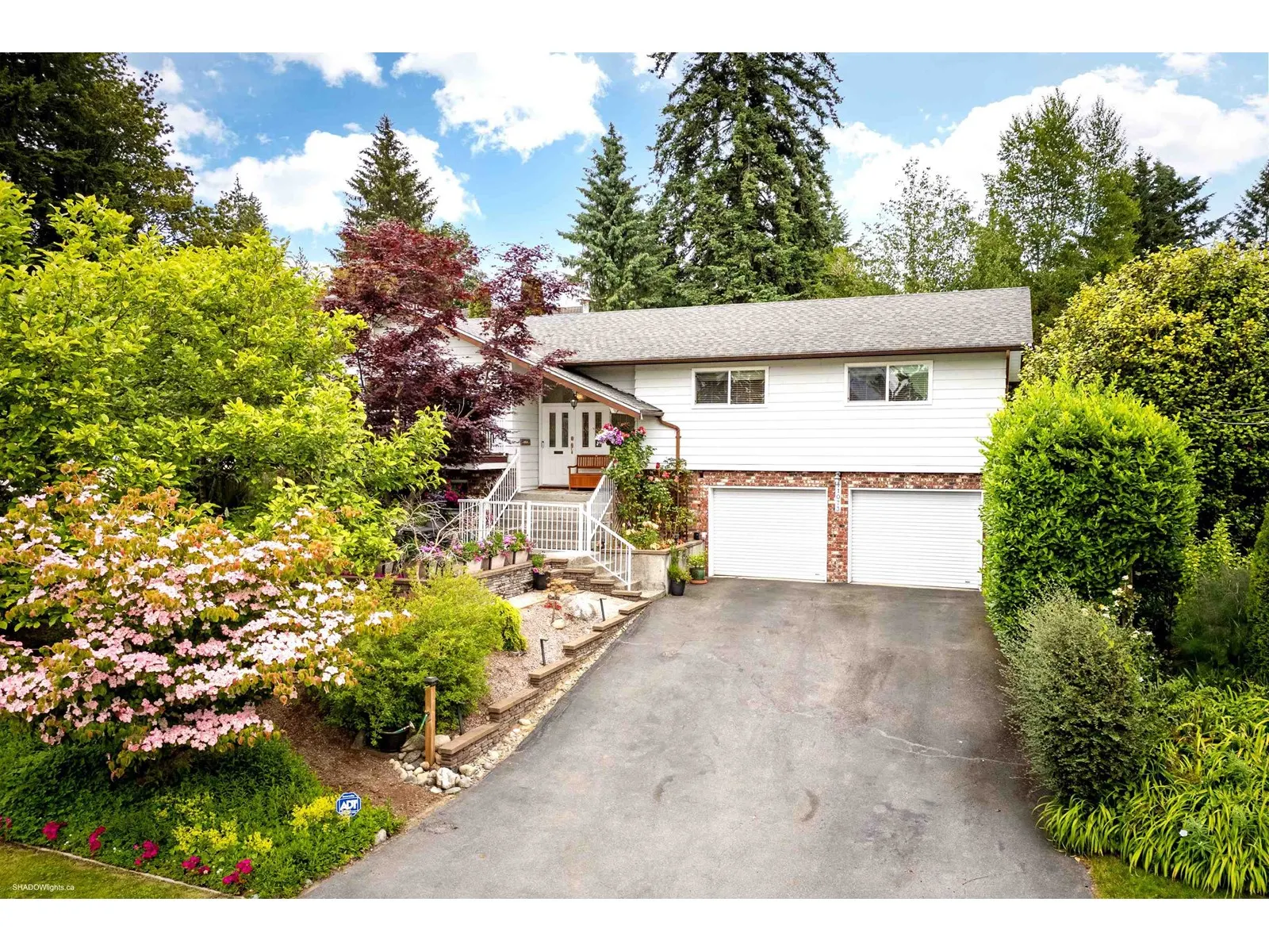 11073 LAWRIE CRESCENT