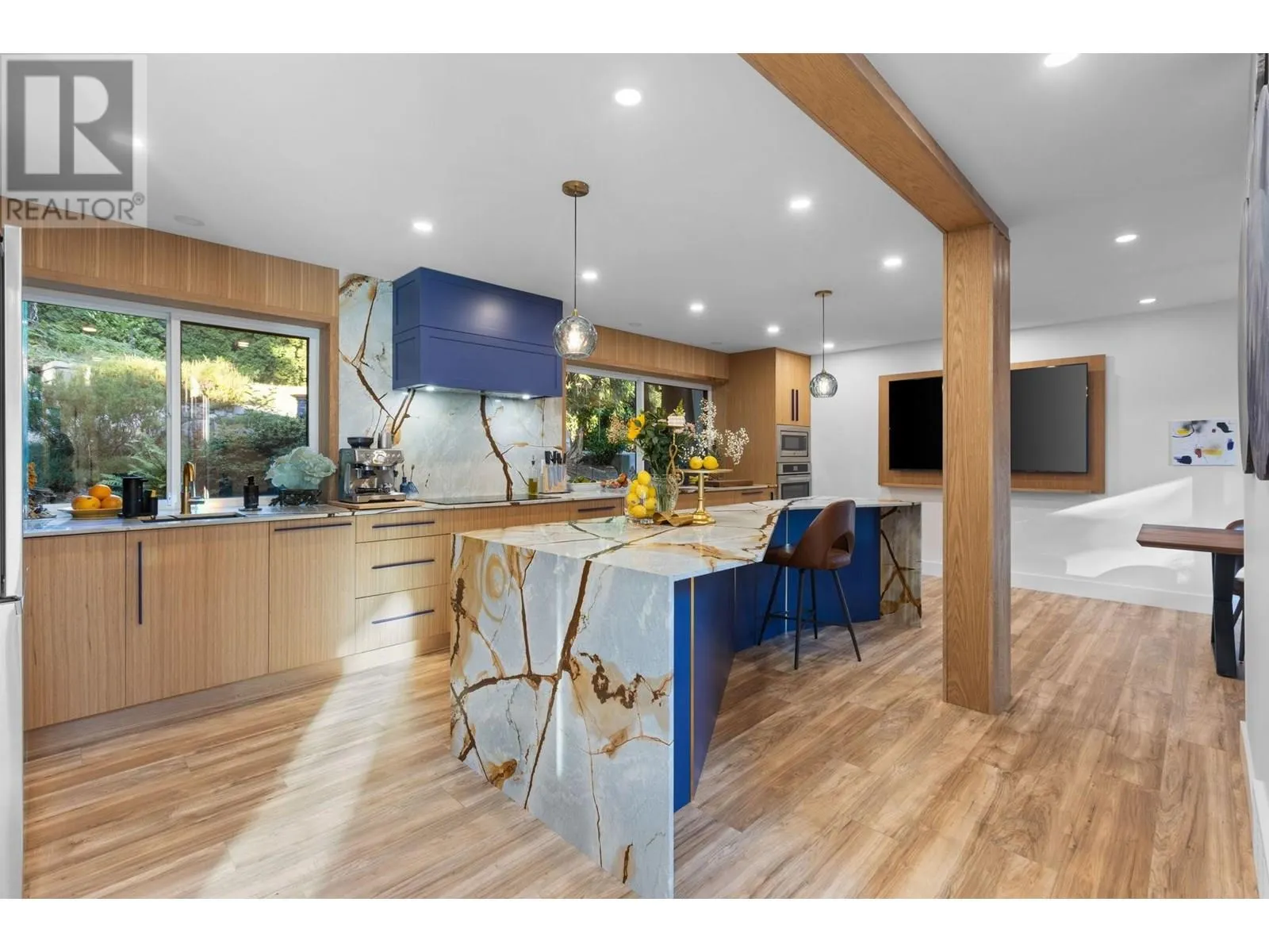 159 ROE DRIVE