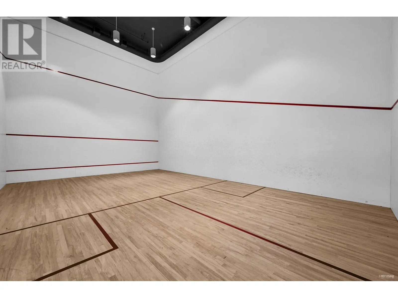 1203 200 NELSON'S CRESCENT