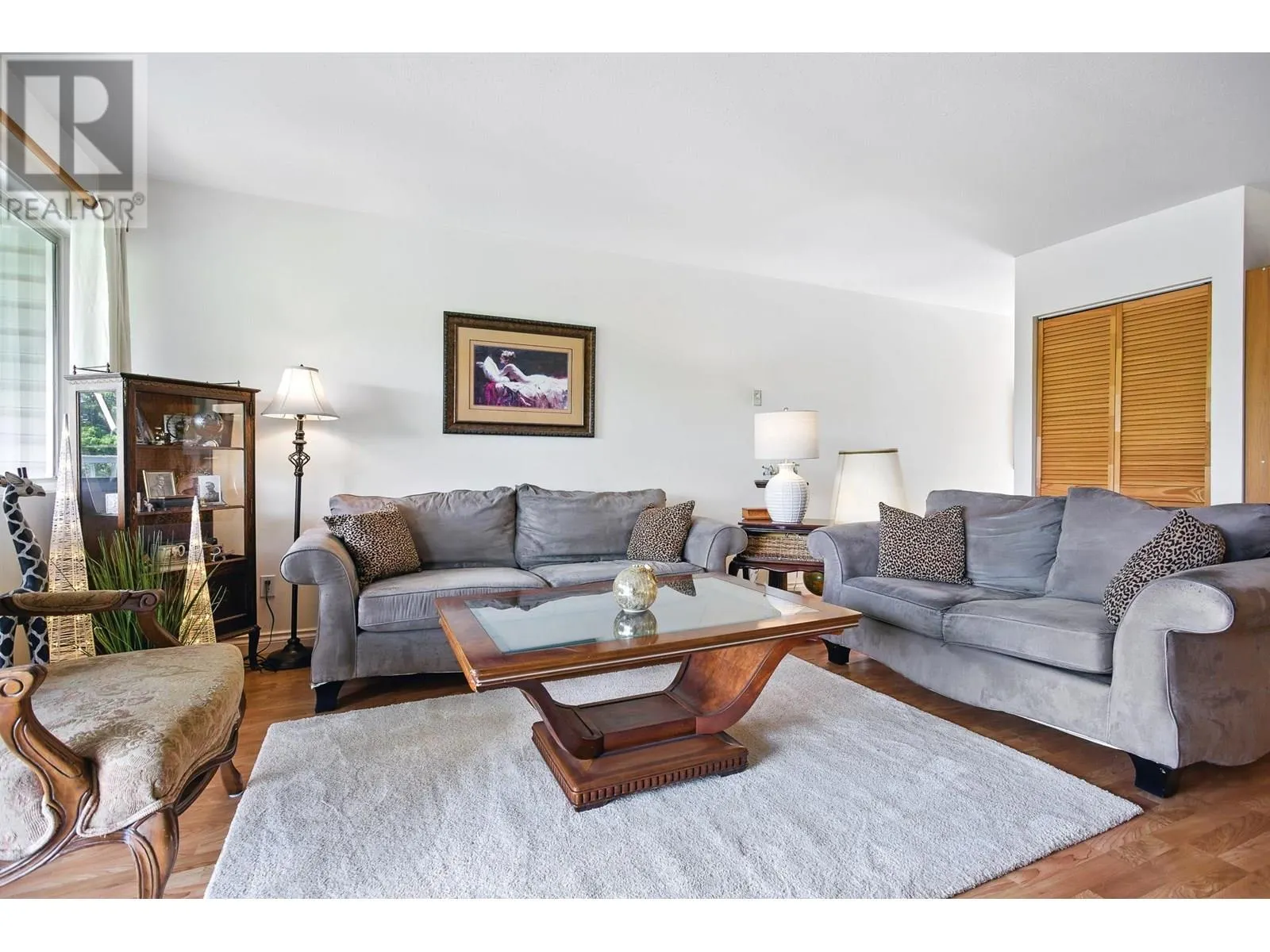 1087 CECILE DRIVE
