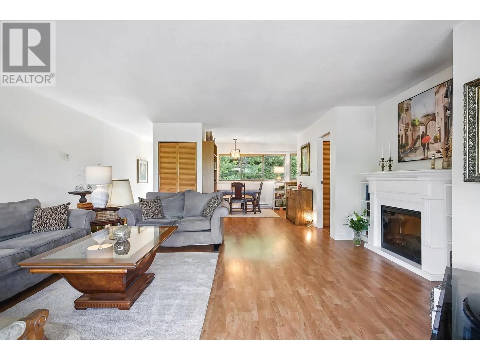 1087 CECILE DRIVE