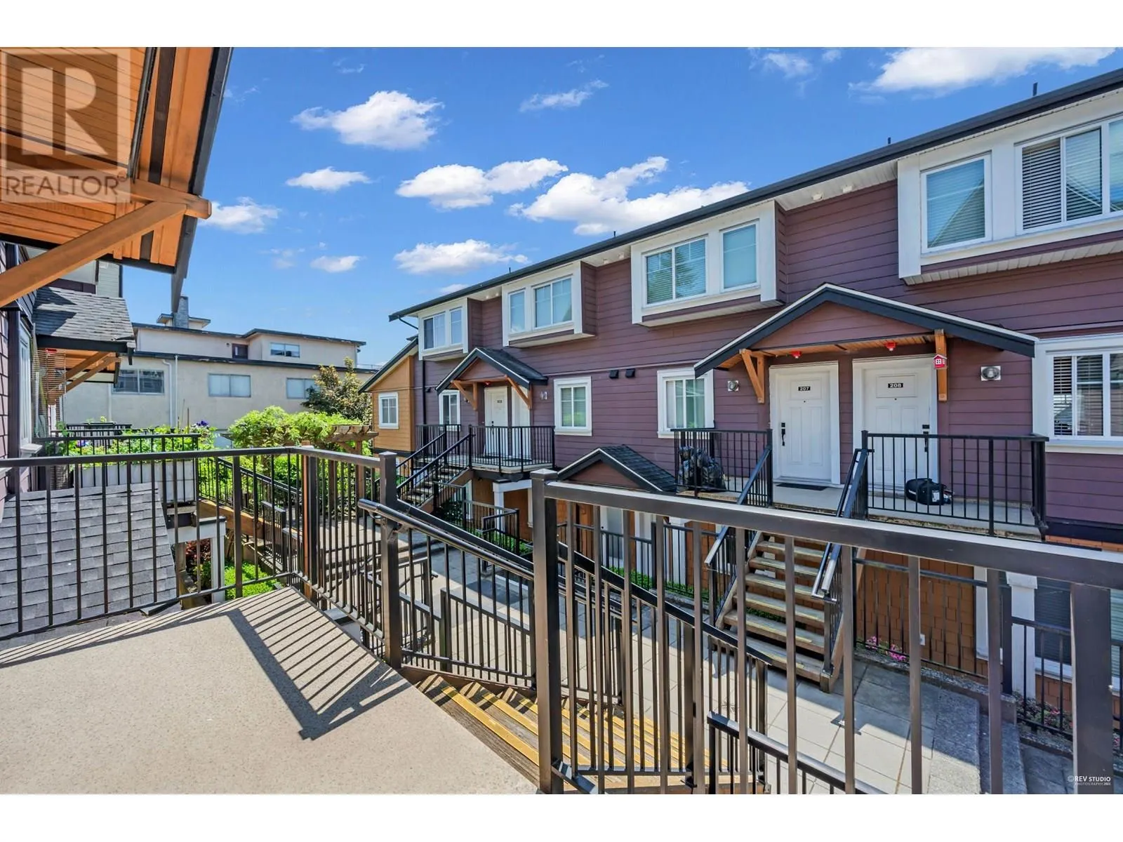 201 423 8TH STREET