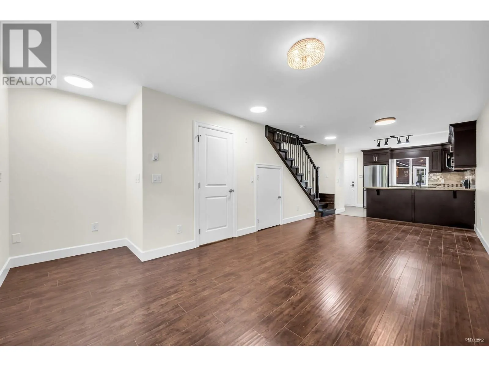 201 423 8TH STREET
