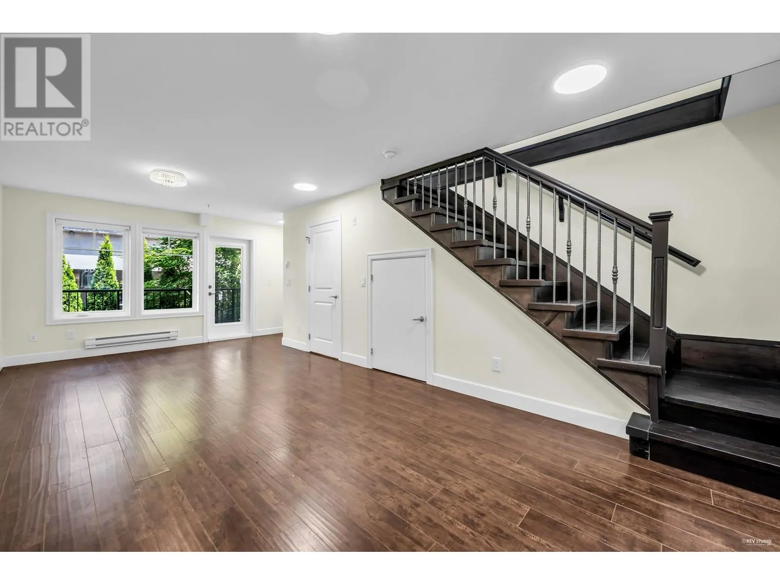 201 423 8TH STREET