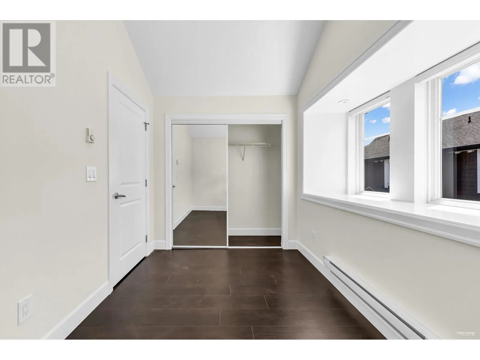 201 423 8TH STREET