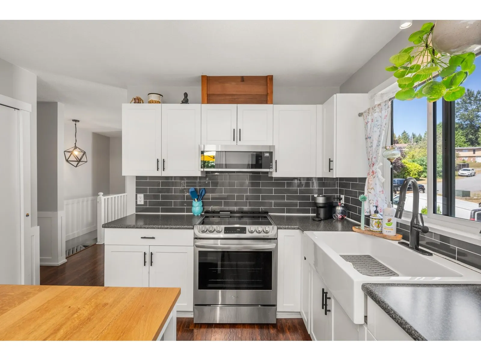 32450 GREBE CRESCENT