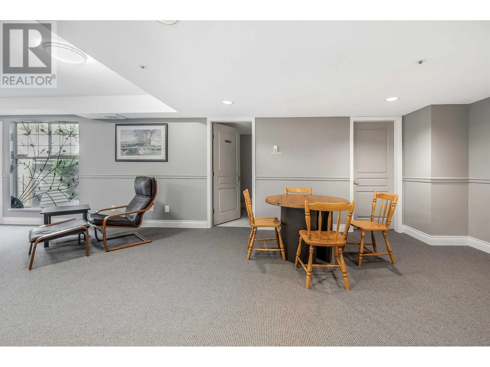 101 180 RAVINE DRIVE