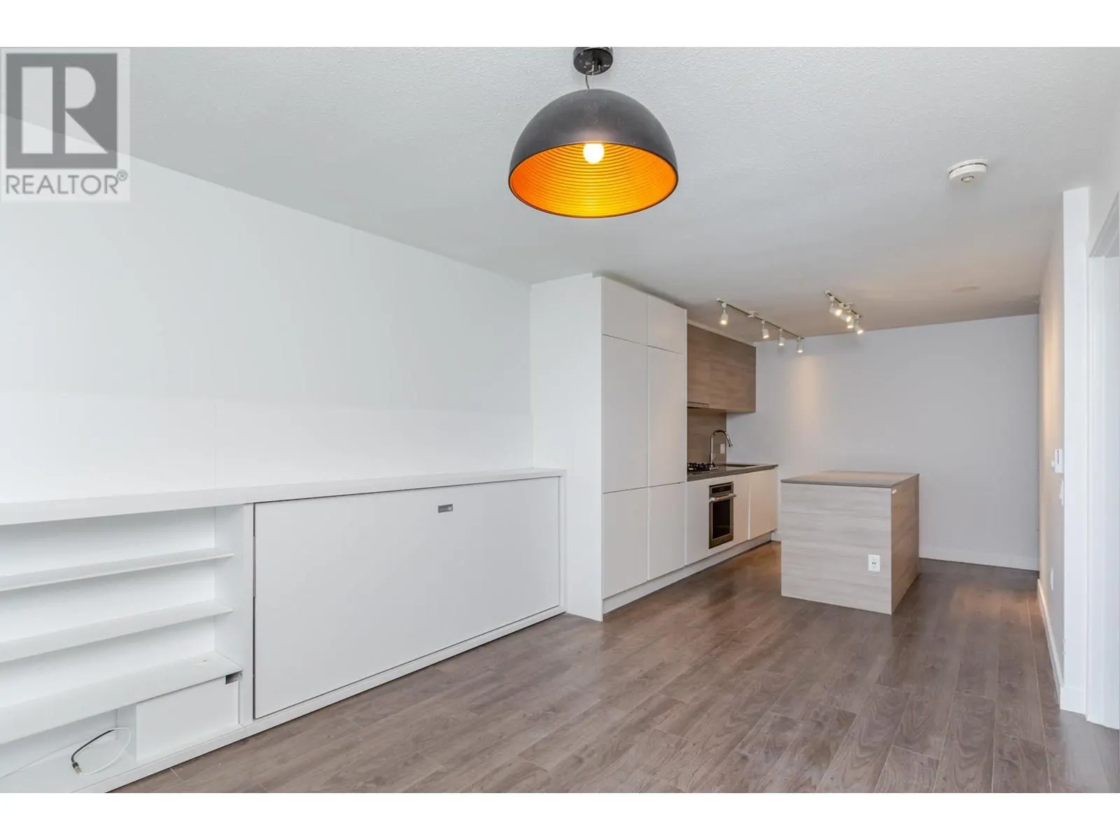 1108 908 QUAYSIDE DRIVE