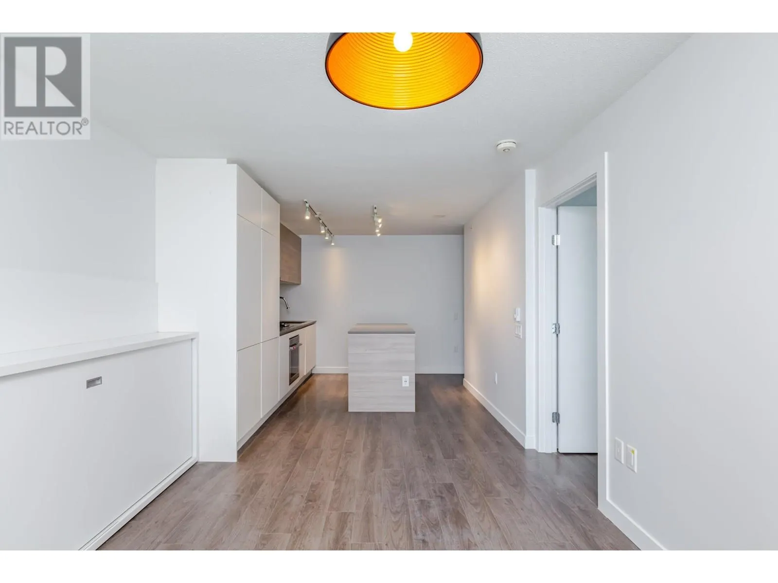 1108 908 QUAYSIDE DRIVE