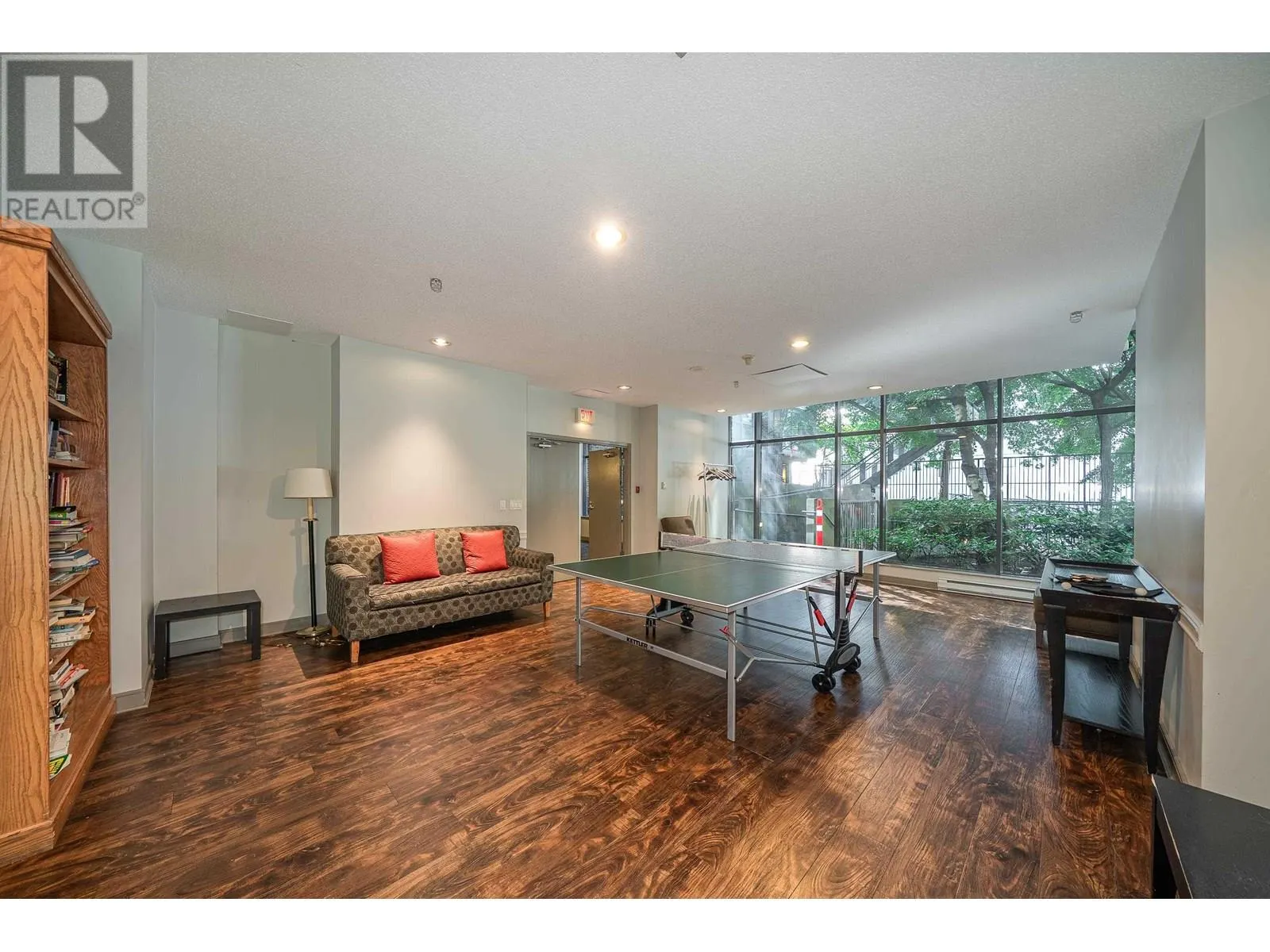 1509 1068 HORNBY STREET