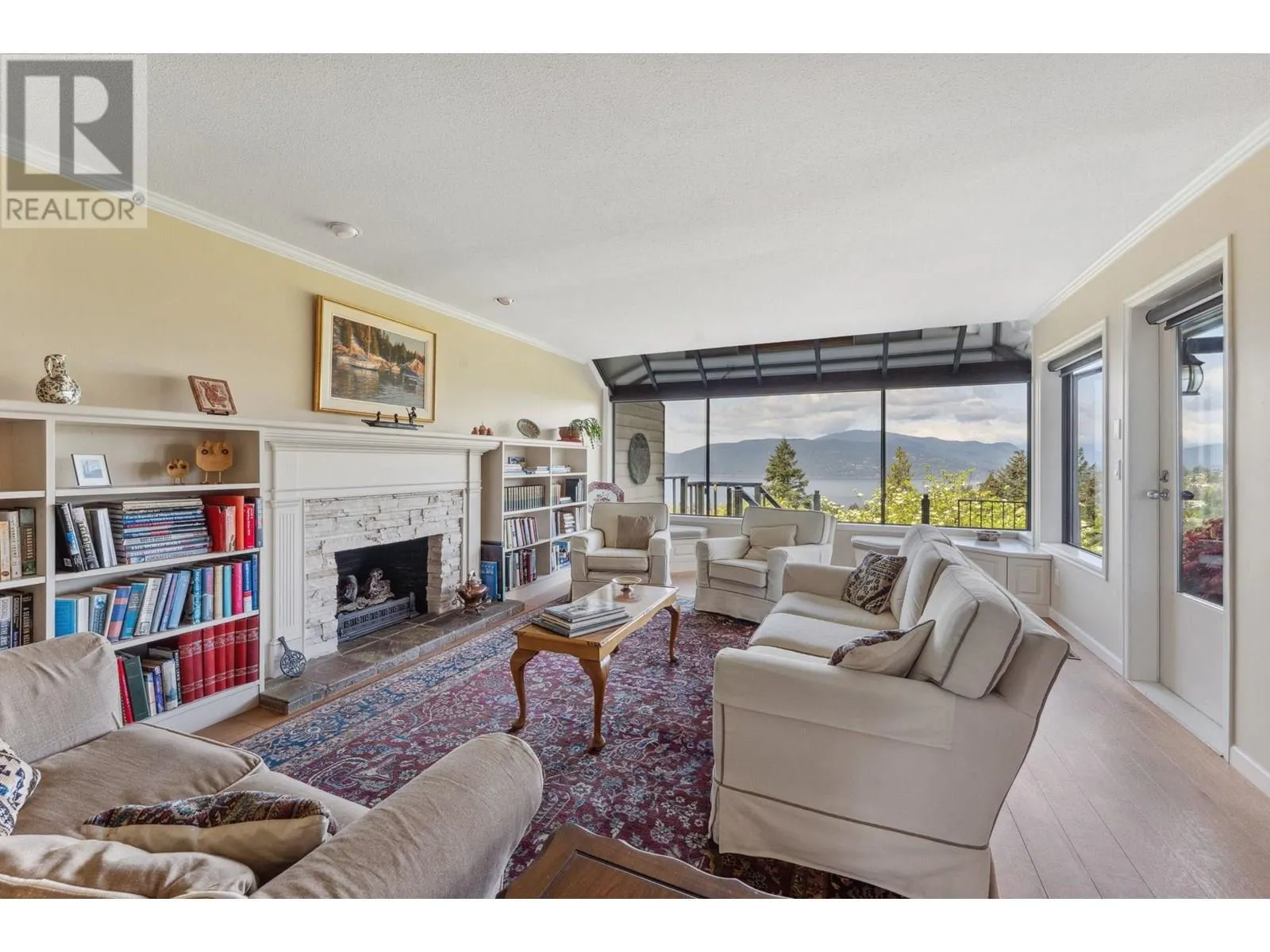 5207 ASPEN DRIVE