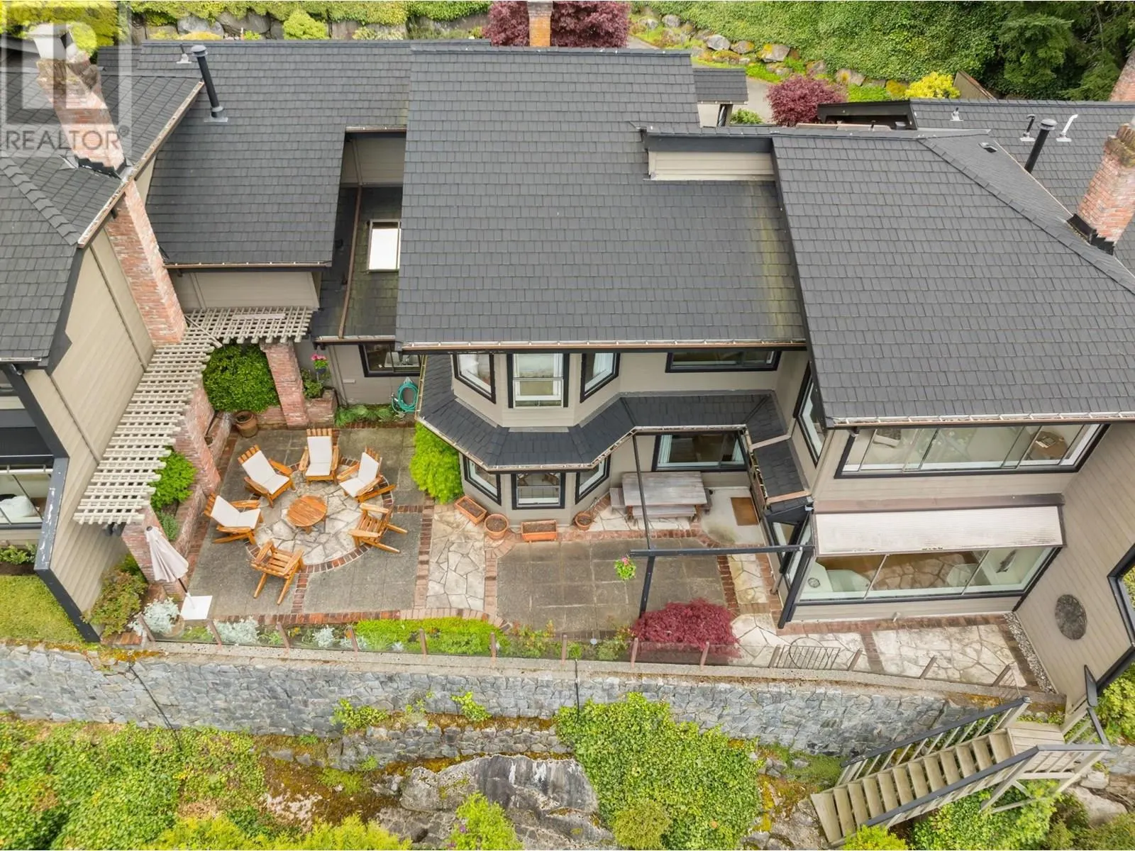 5207 ASPEN DRIVE