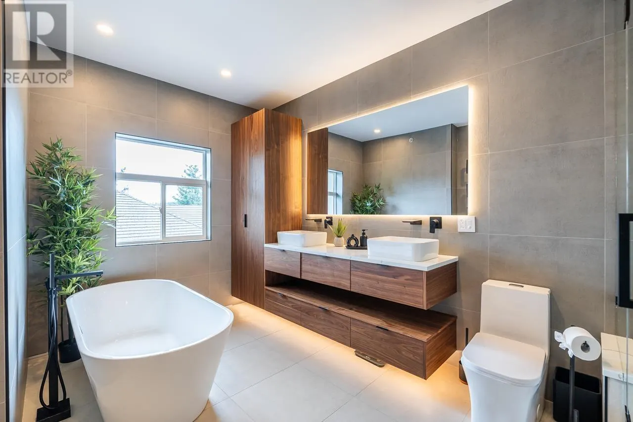 13 915 FORT FRASER RISE