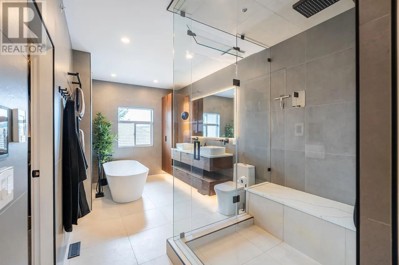 13 915 FORT FRASER RISE