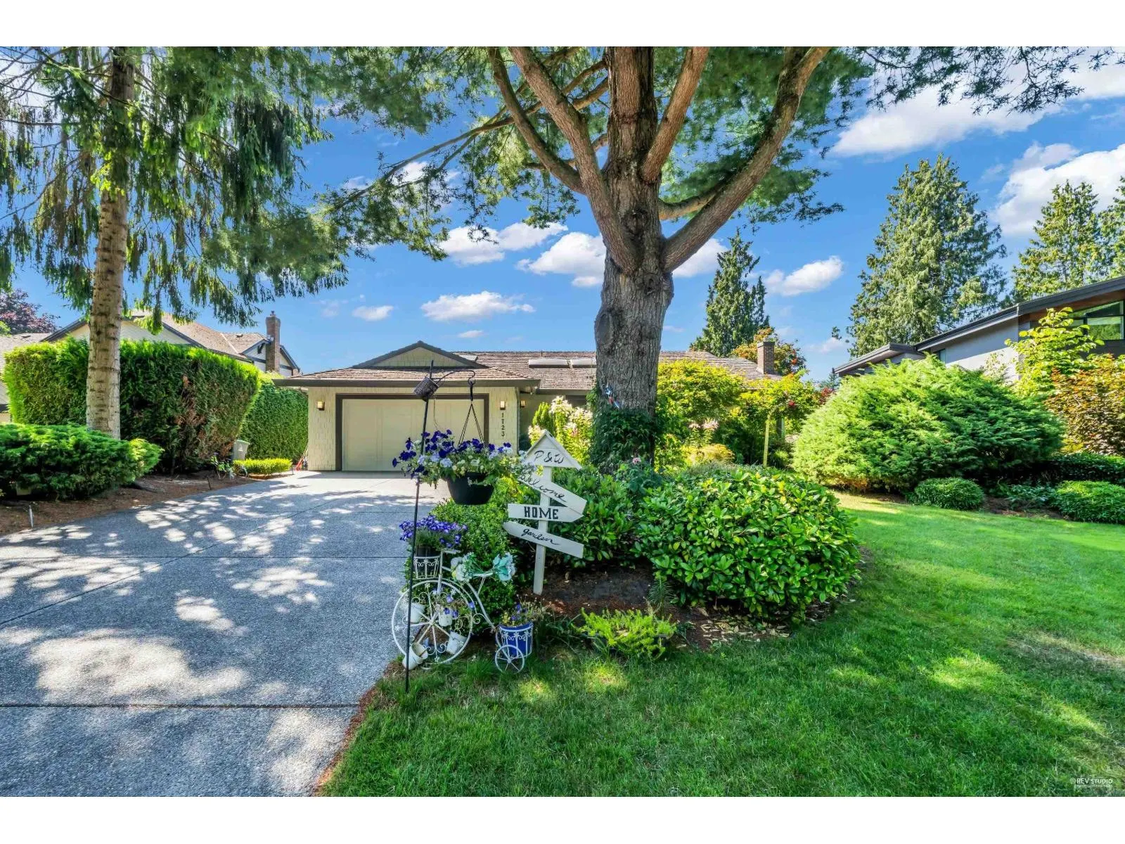 1723 AMBLE GREENE DRIVE