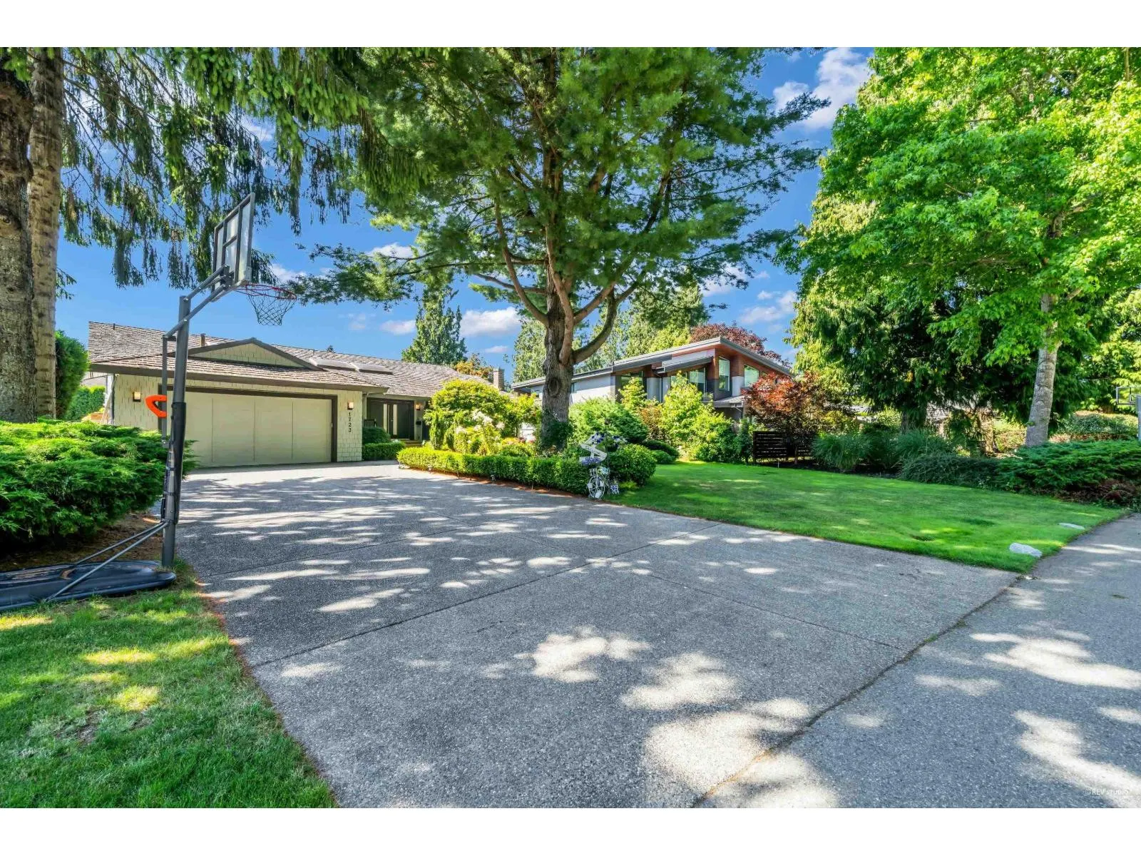 1723 AMBLE GREENE DRIVE
